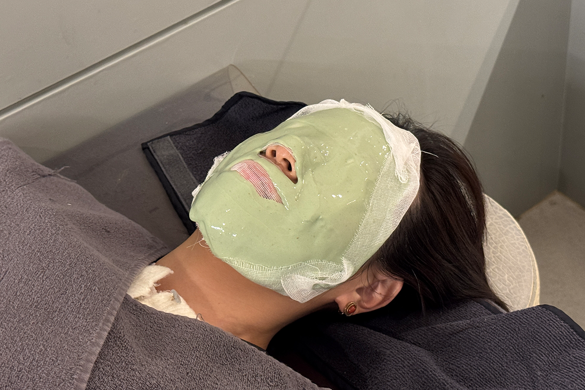 Cryocell therapy setup emphasizing cooling effect post-laser treatment for skin.