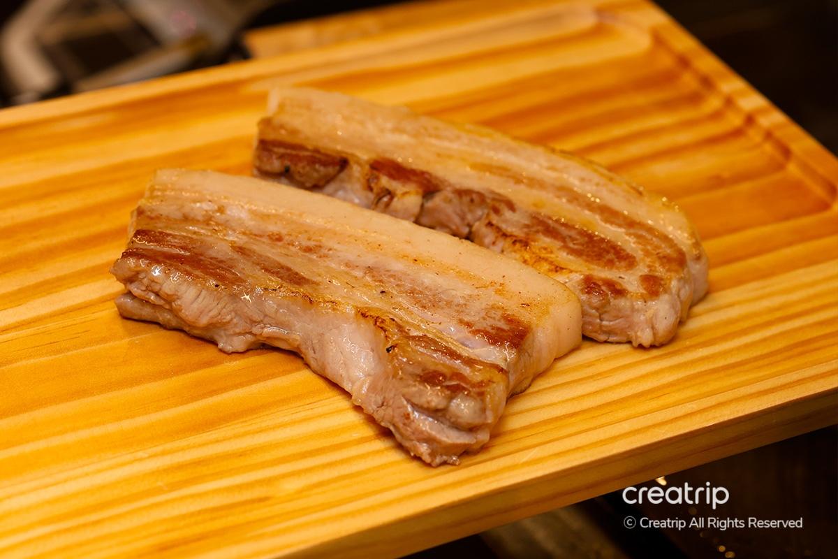 首爾五花肉 烤肉 生拌牛肉 烤肉店 益善洞牧場 明洞美食店 首爾美食 韓國烤肉 明洞美食