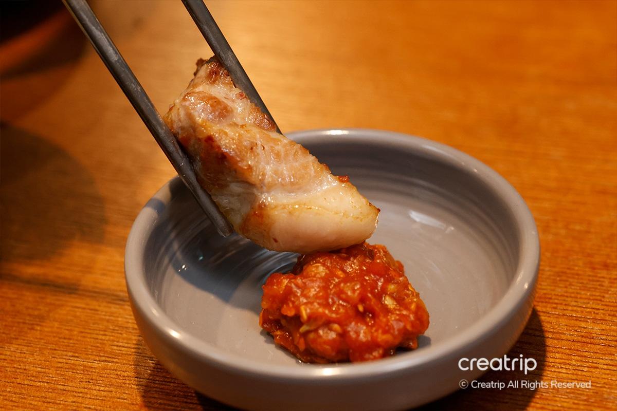 首爾五花肉 烤肉 生拌牛肉 烤肉店 益善洞牧場 明洞美食店 首爾美食 韓國烤肉 明洞美食