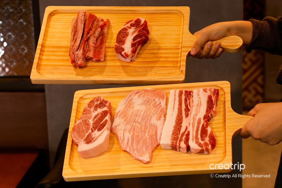 首爾五花肉 烤肉 生拌牛肉 烤肉店 益善洞牧場 明洞美食店 首爾美食 韓國烤肉 明洞美食