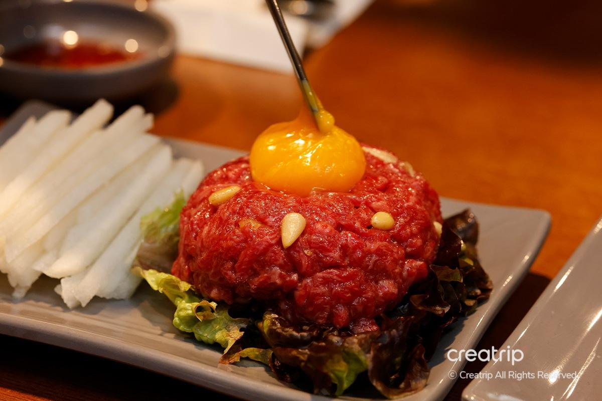 首爾五花肉 烤肉 生拌牛肉 烤肉店 益善洞牧場 明洞美食店 首爾美食 韓國烤肉 明洞美食