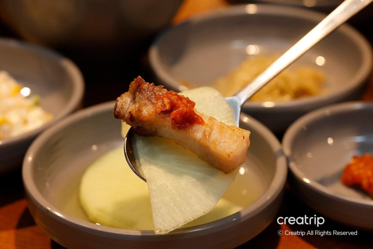 首爾五花肉 烤肉 生拌牛肉 烤肉店 益善洞牧場 明洞美食店 首爾美食 韓國烤肉 明洞美食