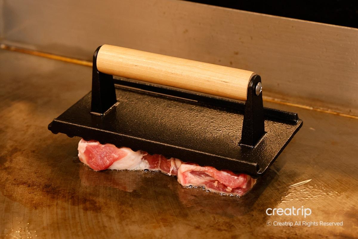 首爾五花肉 烤肉 生拌牛肉 烤肉店 益善洞牧場 明洞美食店 首爾美食 韓國烤肉 明洞美食