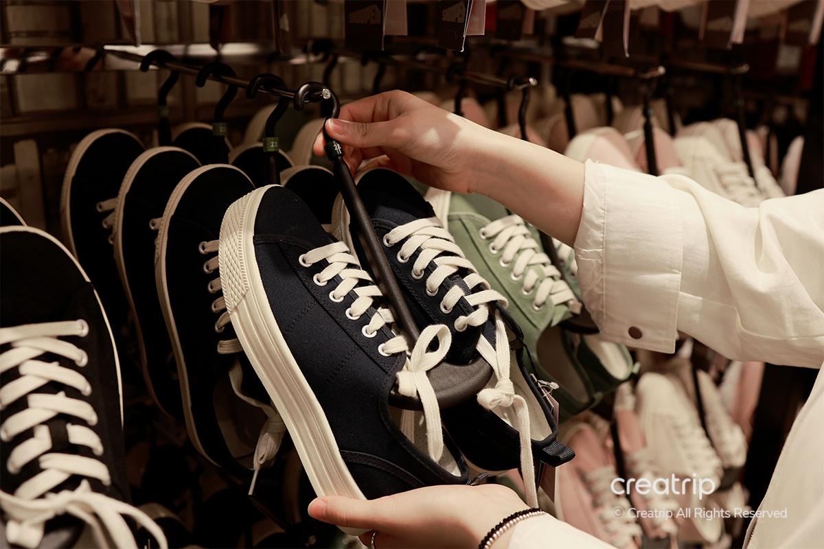 運動鞋 皮鞋 輕便鞋 弘大購物 Shoopen 鞋子購物 球鞋 樂福鞋 K-fashion K時尚 弘大SHOOPEN 韓國鞋款