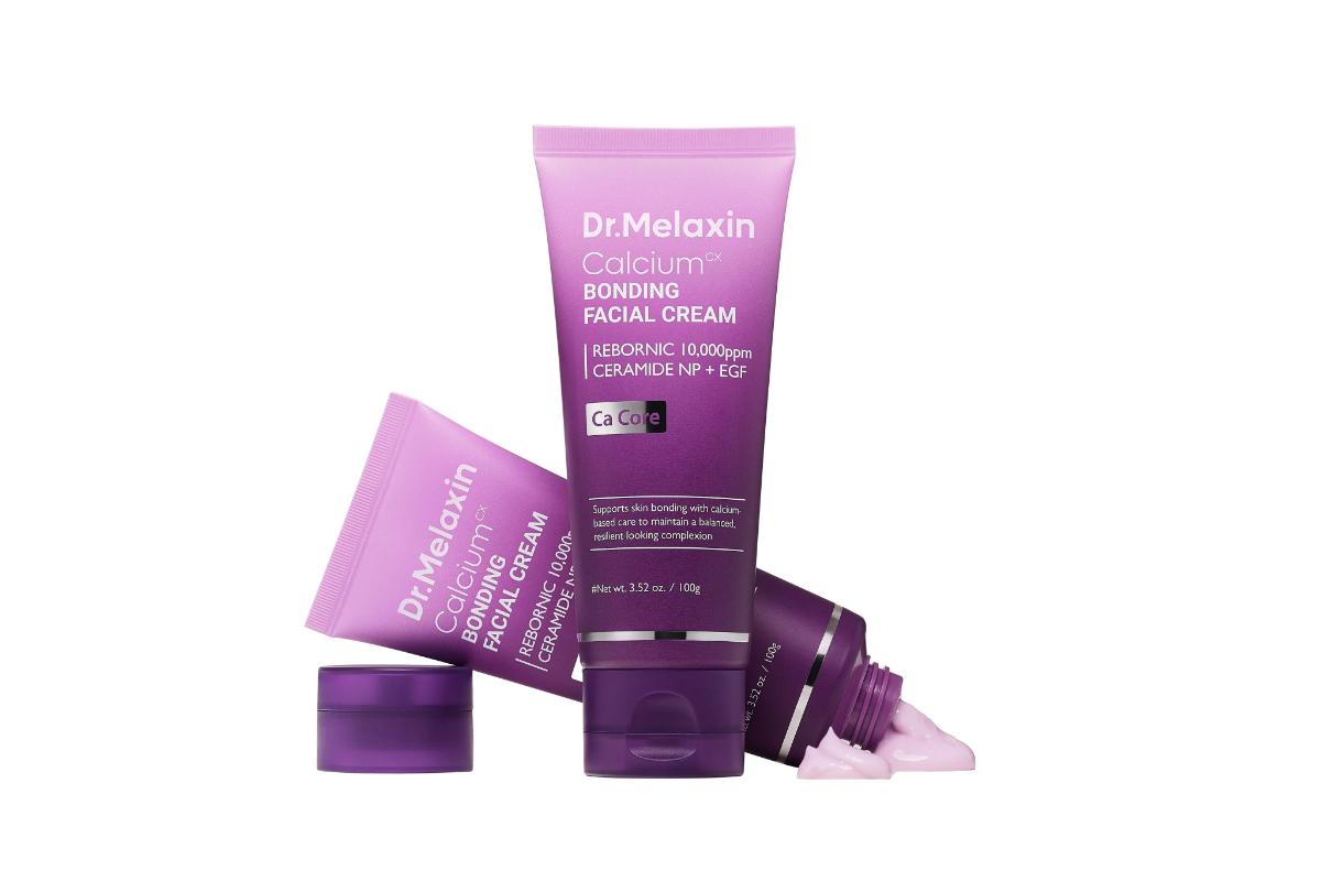 Dr.Melaxin แคลเซียม บอนดิ้ง เฟเชียล ครีม ที่วางจำหน่ายในร้านขายยาที่เกาหลี