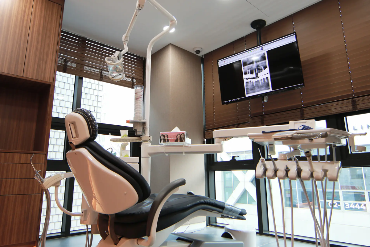 韓國瓷牙貼片 陶瓷牙齒貼片 零磨牙陶瓷牙齒貼片 原理 優點 韓國牙齒美容 韓國牙齒美白 韓國牙科推薦 韓國牙齒護理 韓國牙齒矯正 韓國牙齒貼片 韓國牙科診所推薦