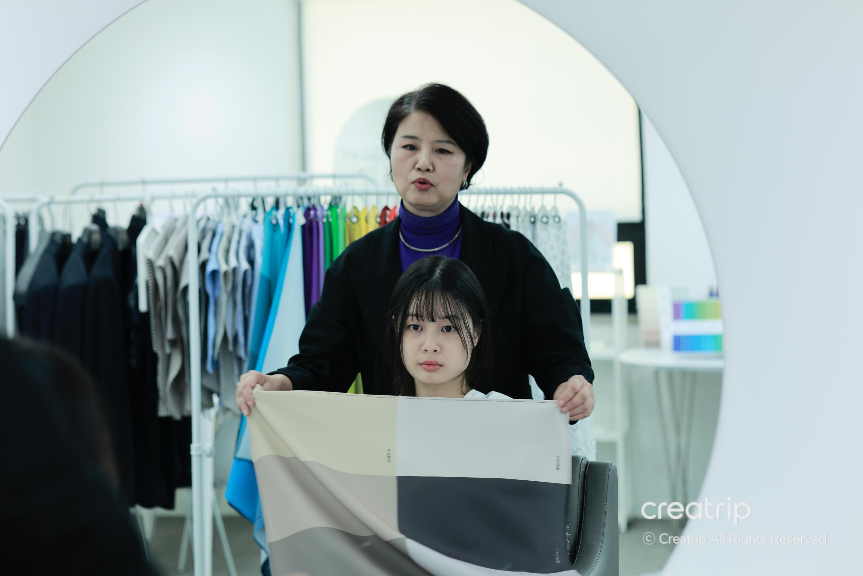 CNSPersonalConsulting 用布料 draping 方法做個人色彩諮詢。