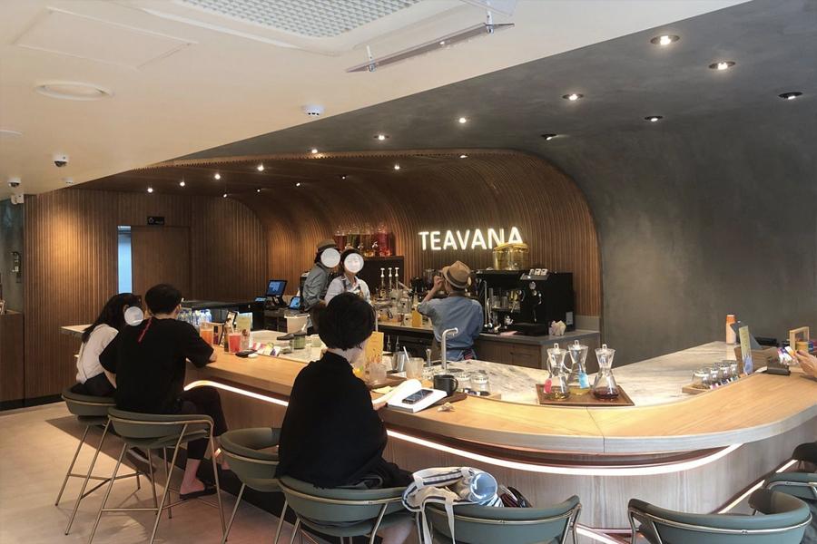 teavana bar on second floor of starbucks reserve ewha university branch