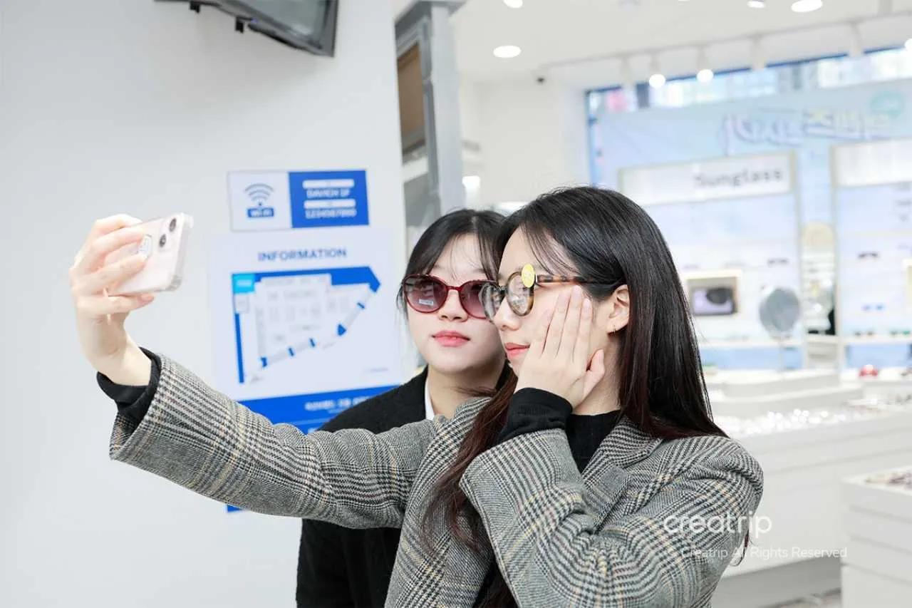 Tempat Membeli Kacamata Resep di Seoul | Panduan Belanja Korea 2026