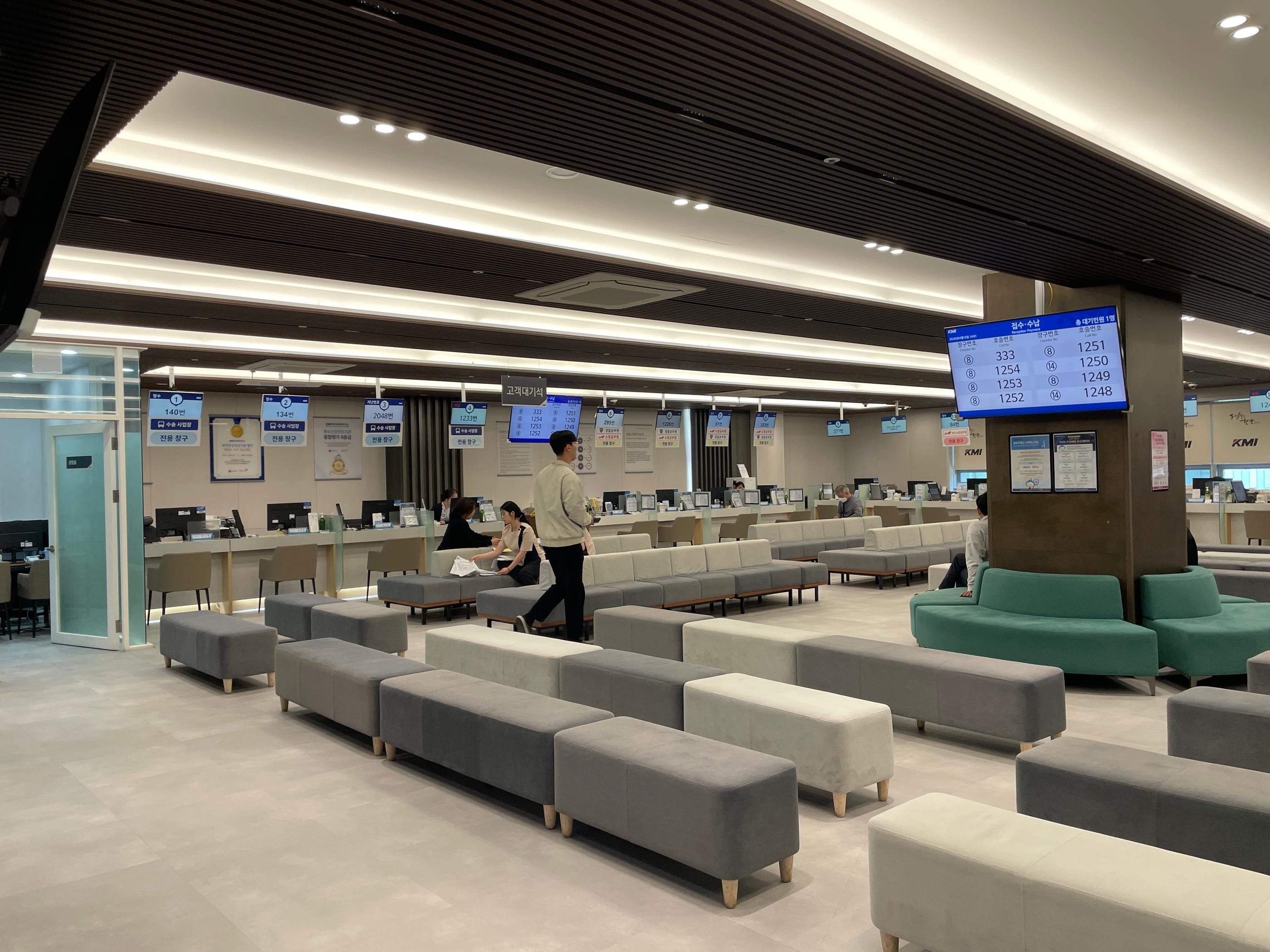 4층-접수하는곳-즉시외국인안내가능2.JPG