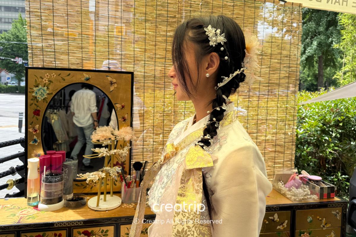 Jin Hanbok Blog 22.png