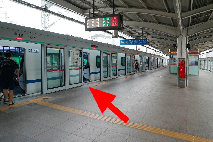 ITX‐青春、京春線、南怡島、加平、春川、上鳳駅、忘憂駅