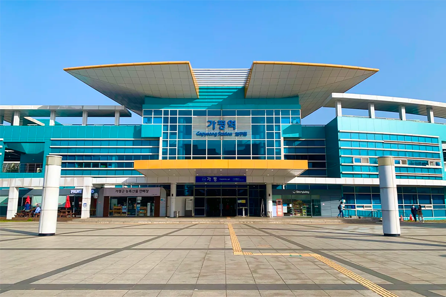 ITX‐青春、京春線、南怡島、加平、春川、上鳳駅、忘憂駅