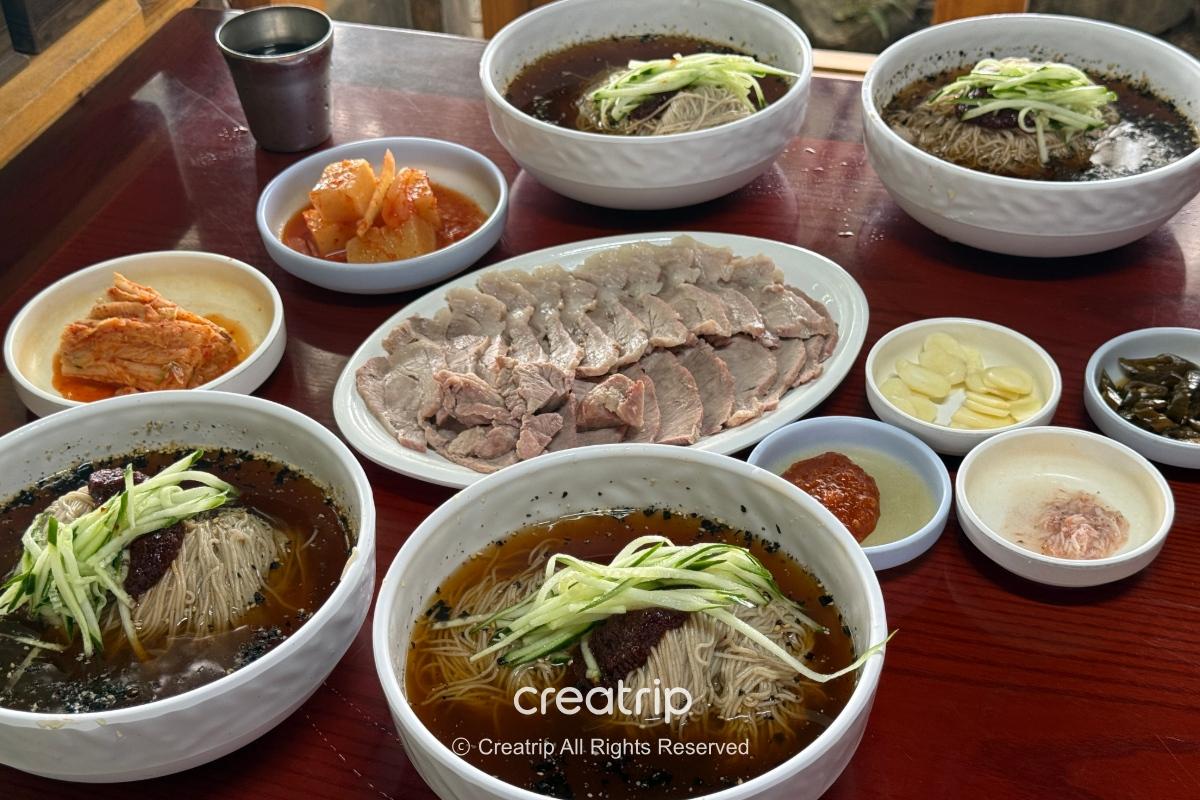 Jangwon蕎麥涼麵的蕎麥涼麵