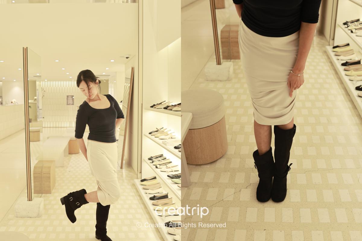 Brown square-toe low-heel loafers worn by the editor