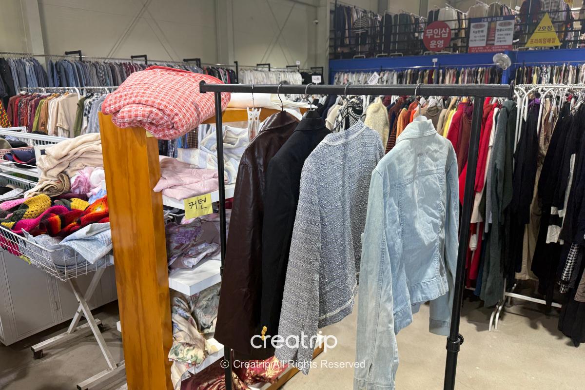 Freedy — Selected clothes gathered on a personal rack