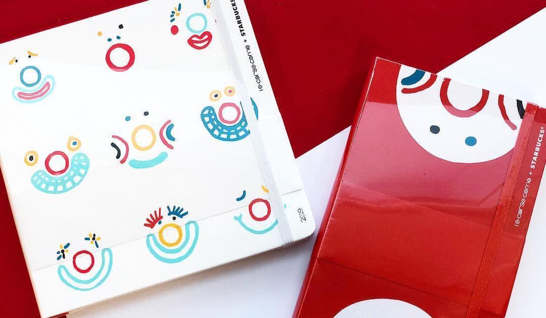 星巴克2020年韩国城市主题白色计划器，计划器上有色彩斑斓的图案设计。