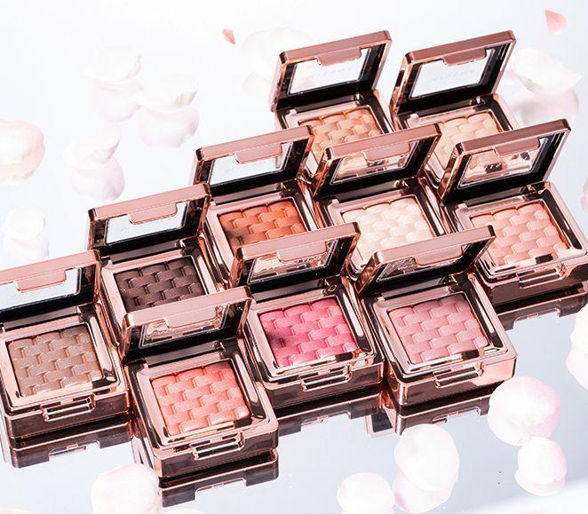 A collection of MISSHA's mesmerizing weaving eyeshadows known for their high-quality formulation and exquisite shades.