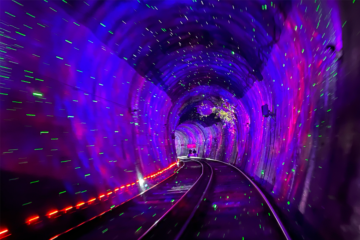 韓国地方旅行、韓国観光地、江原道、カンウォンド、春川、チュンチョン、江村レールバイク、金裕貞駅