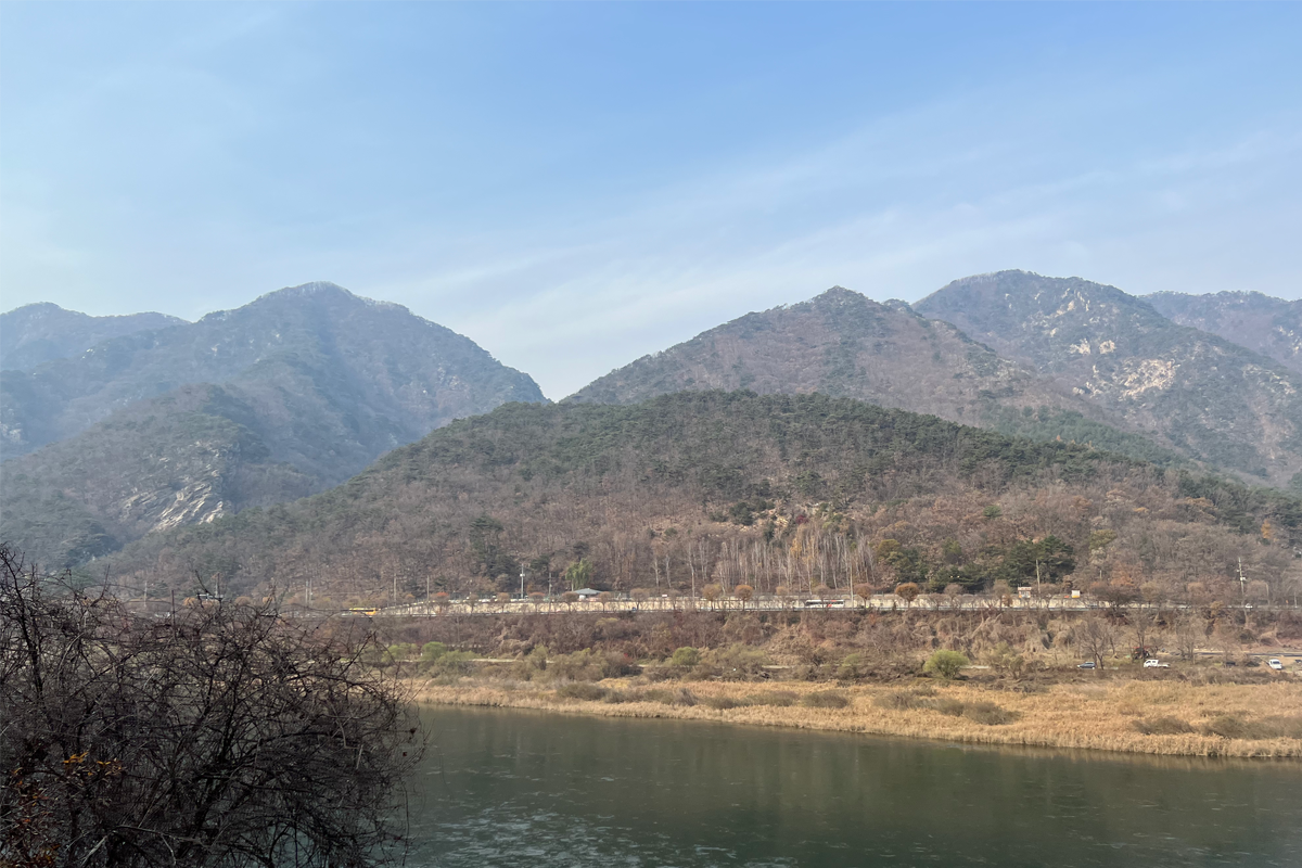 韓国地方旅行、韓国観光地、江原道、カンウォンド、春川、チュンチョン、江村レールバイク、金裕貞駅
