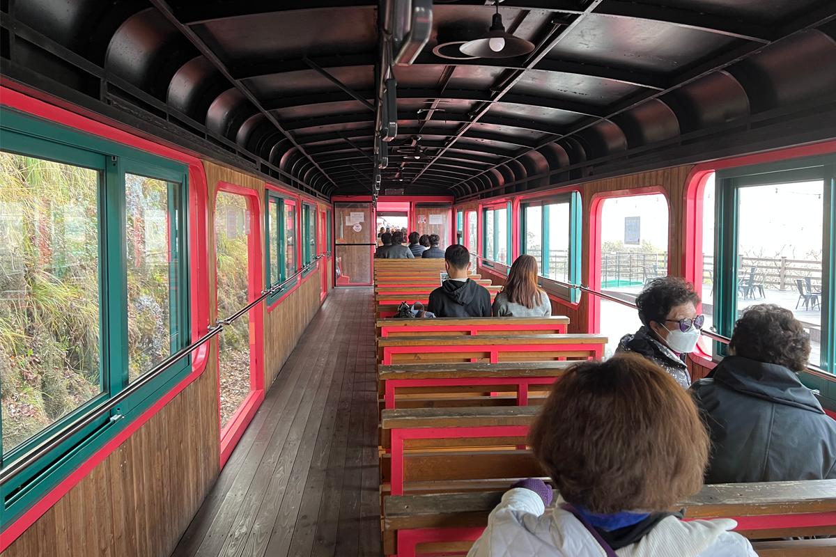 韓国地方旅行、韓国観光地、江原道、カンウォンド、春川、チュンチョン、江村レールバイク、金裕貞駅