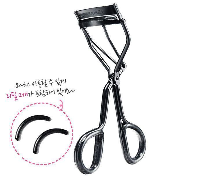 Etude House eyelash curler designed for optimal curl, shown with refill rubber pads for extended use.