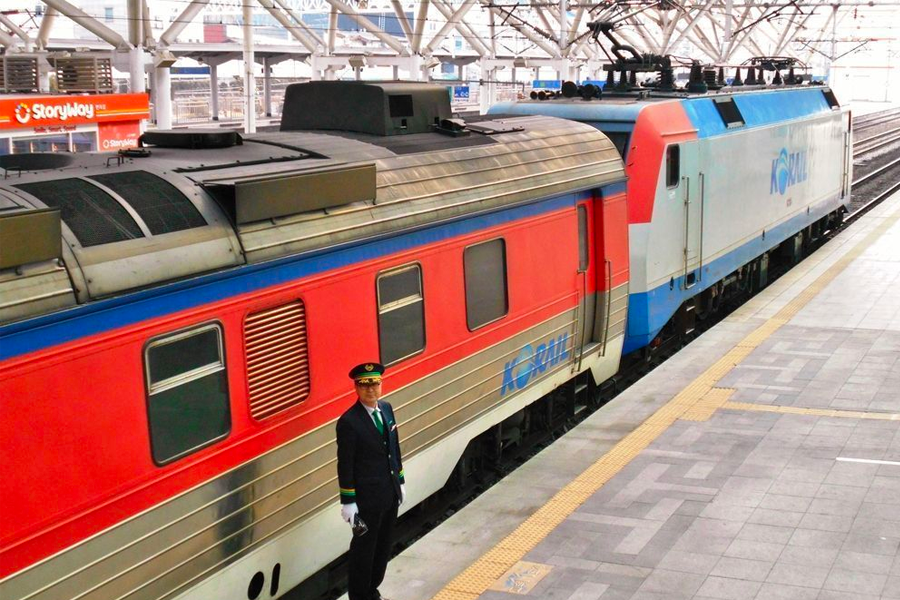 KTX、SRT、高速列車、釜山、ムグンファ号、韓国国内線、金海空港、金浦空港、ソウル、東大邱、大田、長距離バス、高速バス