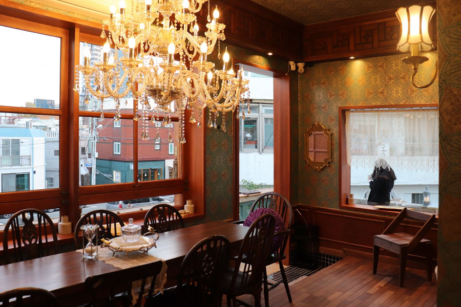 プサンカフェ、ヘウンデカフェ、韓国カフェ、プサンカフェおススメ、ヘウンデカフェおススメ、プサン人気のカフェ、美味しいお店、カフェまとめ、韓国コーヒー、ヘウンデおススメ、ヘウンデ人気のカフェ、海が見えるカフェ、海の近くのカフェ、ヘリダンキルカフェ、プサン旅行、釜山、釜山旅行、海雲台、ヘウンデ、釜山カフェ、海雲台カフェ、韓国旅行、韓国観光