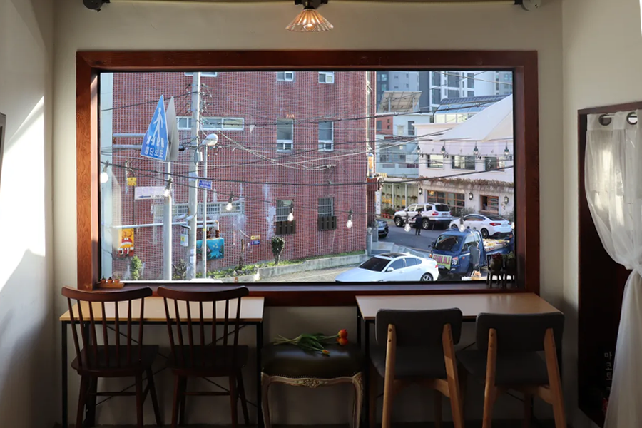 プサンカフェ、ヘウンデカフェ、韓国カフェ、プサンカフェおススメ、ヘウンデカフェおススメ、プサン人気のカフェ、美味しいお店、カフェまとめ、韓国コーヒー、ヘウンデおススメ、ヘウンデ人気のカフェ、海が見えるカフェ、海の近くのカフェ、ヘリダンキルカフェ、プサン旅行、釜山、釜山旅行、海雲台、ヘウンデ、釜山カフェ、海雲台カフェ、韓国旅行、韓国観光