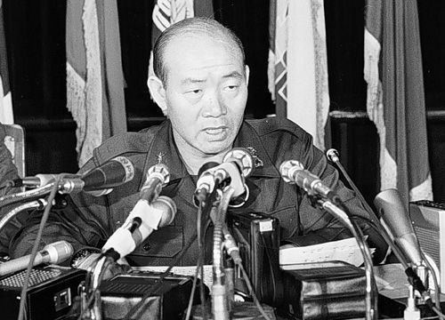 บางที ประชาธิปไตยก็งอกงามในที่ที่ประชาชนทนทุกข์กับลูกกระสุนและความเจ็บปวด...วันที่ 18 พฤษภาคมกับการเคลื่อนไหวเพื่อเรียกร้องประชาธิปไตยเมื่อ 40 ปีก่อน