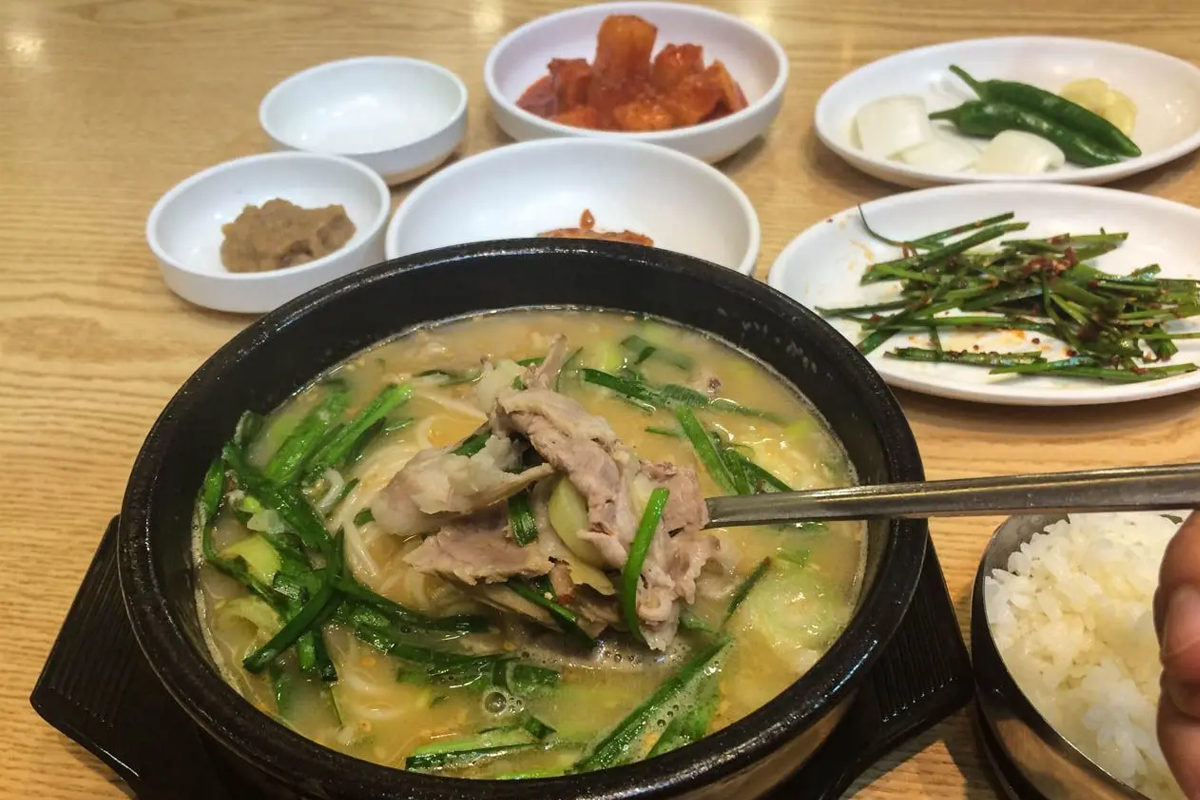 釜山美食 釜山豬肉湯飯 推薦 2025 釜山湯飯店推薦 釜山必吃