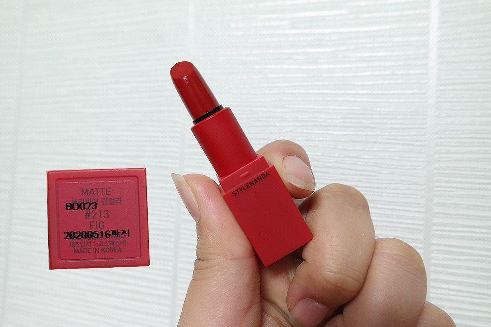 五种卡通粉色色调包装的3CE红色系列口红