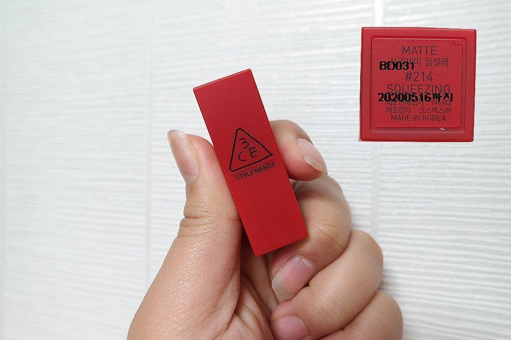 展示不同色号和光泽的3CE红色系列口红