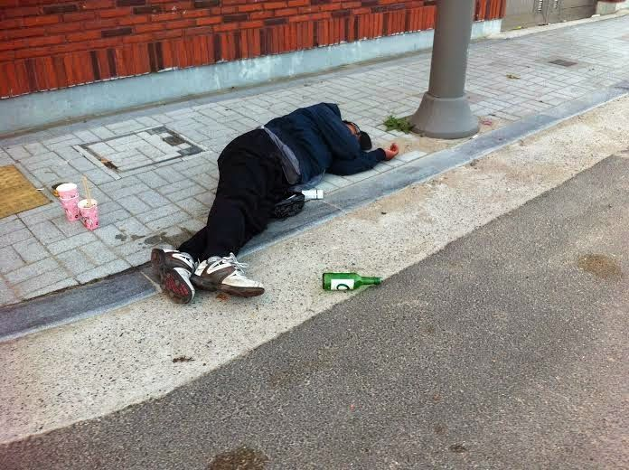 Vài nét về văn hóa uống rượu ở Hàn Quốc sẽ khiến bạn có cái nhìn khác về đất nước này 