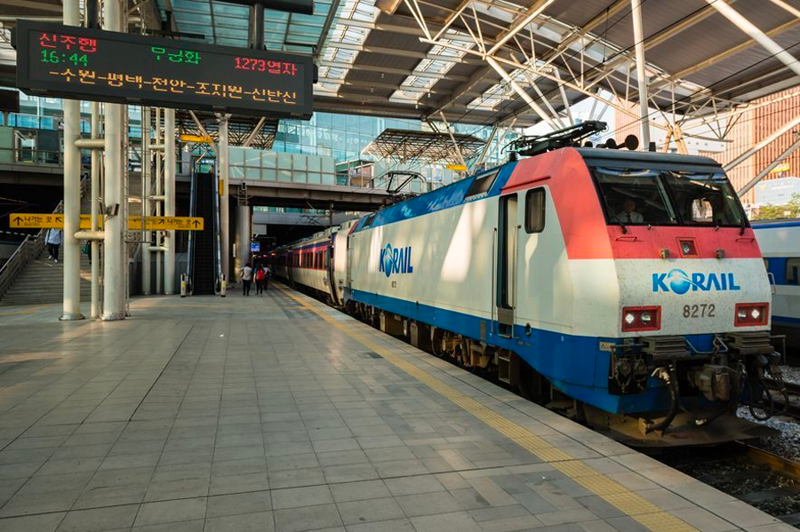 KTX、SRT、慶州駅、高速列車、新慶州駅、慶州、慶州旅行