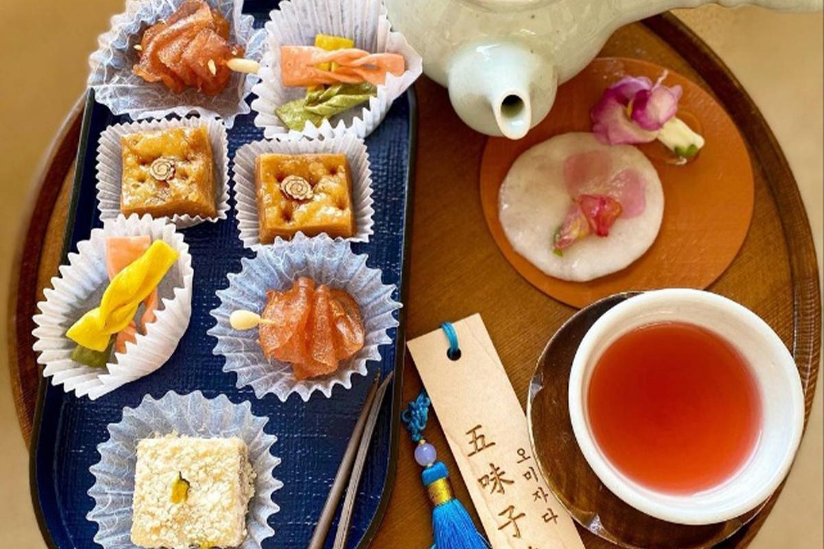 韓国、韓国旅行、韓国観光、ソウル、ソウル旅行、韓国カフェ、ソウルカフェ、韓国カフェ巡り、韓屋カフェ、韓屋村、北村、恩平、韓国伝統、韓国文化、三清洞、城北洞、韓国デザート、伝統菓子、伝統茶、オミジャ茶、パッピンス