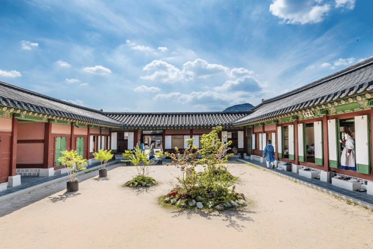 韓国、韓国旅行、韓国観光、ソウル、ソウル旅行、韓国カフェ、ソウルカフェ、韓国カフェ巡り、韓屋カフェ、韓屋村、北村、恩平、韓国伝統、韓国文化、三清洞、城北洞、韓国デザート、伝統菓子、伝統茶、オミジャ茶、パッピンス