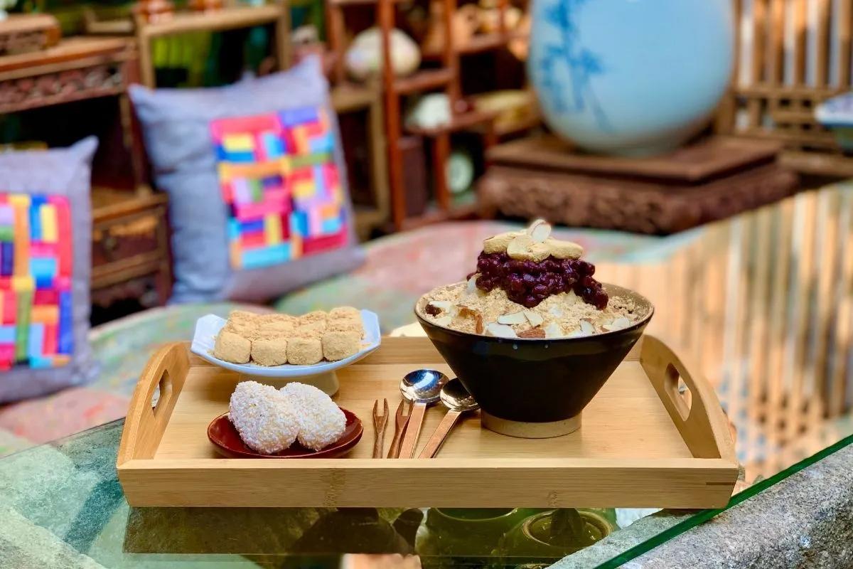 韓国、韓国旅行、韓国観光、ソウル、ソウル旅行、韓国カフェ、ソウルカフェ、韓国カフェ巡り、韓屋カフェ、韓屋村、北村、恩平、韓国伝統、韓国文化、三清洞、城北洞、韓国デザート、伝統菓子、伝統茶、オミジャ茶、パッピンス