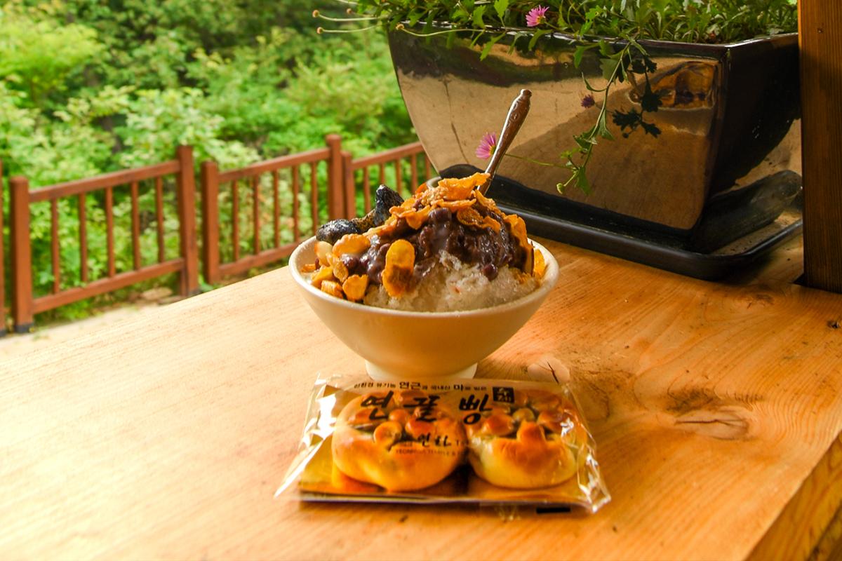 韓国、韓国旅行、韓国観光、ソウル、ソウル旅行、韓国カフェ、ソウルカフェ、韓国カフェ巡り、韓屋カフェ、韓屋村、北村、恩平、韓国伝統、韓国文化、三清洞、城北洞、韓国デザート、伝統菓子、伝統茶、オミジャ茶、パッピンス