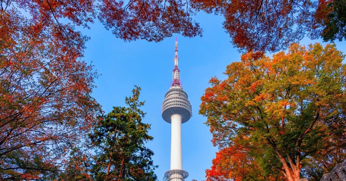 ソウルの紅葉スポット12選 | 見頃・アクセス・半日コース【2026年】