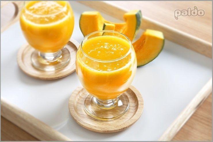 燈籠形狀的南瓜甜米釀飲料，呈亮橙色，是韓國受歡迎的秋季飲品。