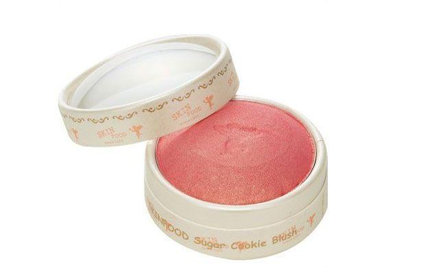 SKINFOOD糖饼腮红WINTER CHERRY，韩国人气彩妆产品，让面容焕发自然可爱光彩。