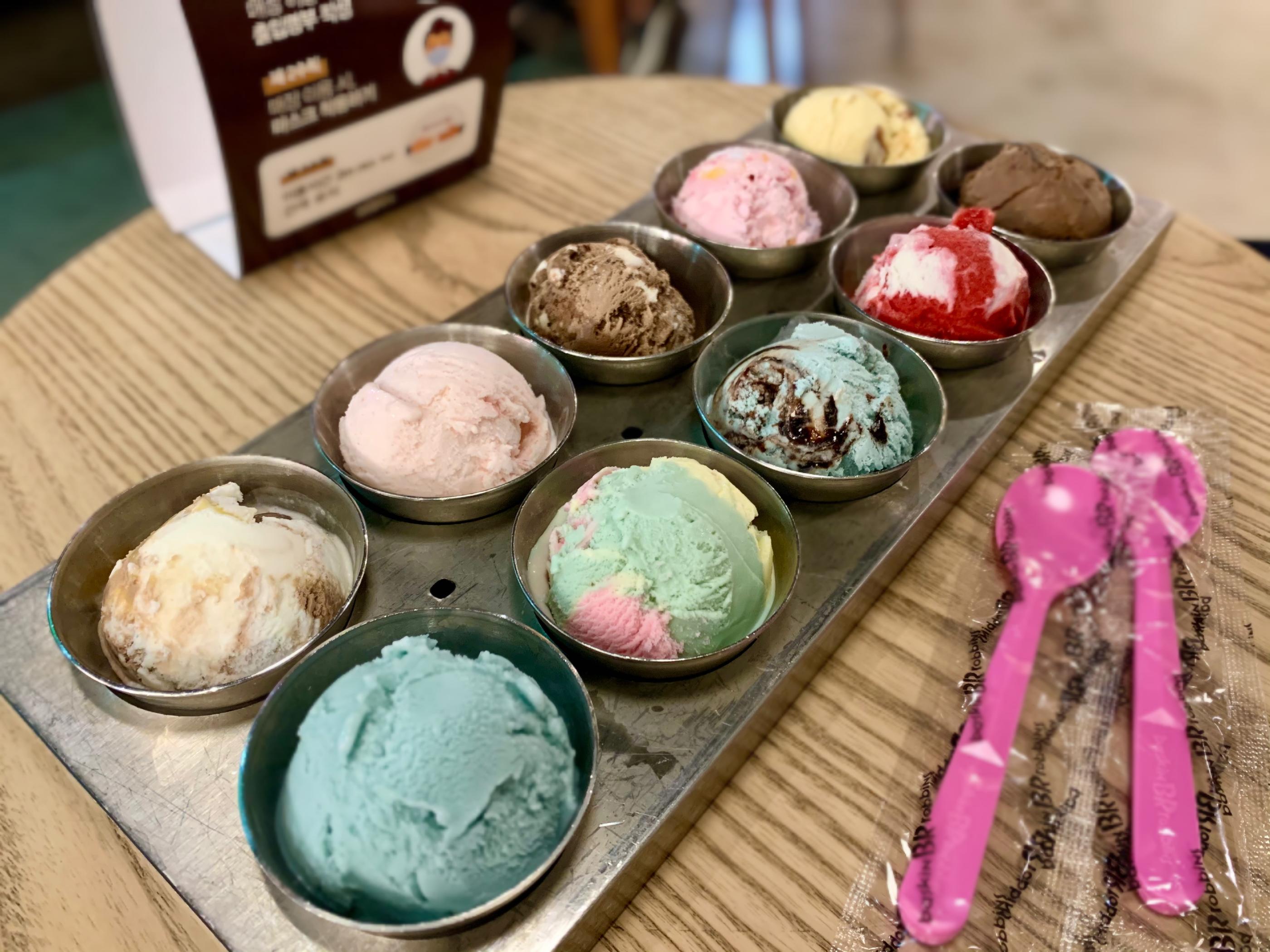 baskin robbins 韓国サーティーワンアイスクリーム　べスキンラビンス　べスキンラビンスブラウンチョンダム店　カロスキル　狎鴎亭　baskinrobbinsbrown 