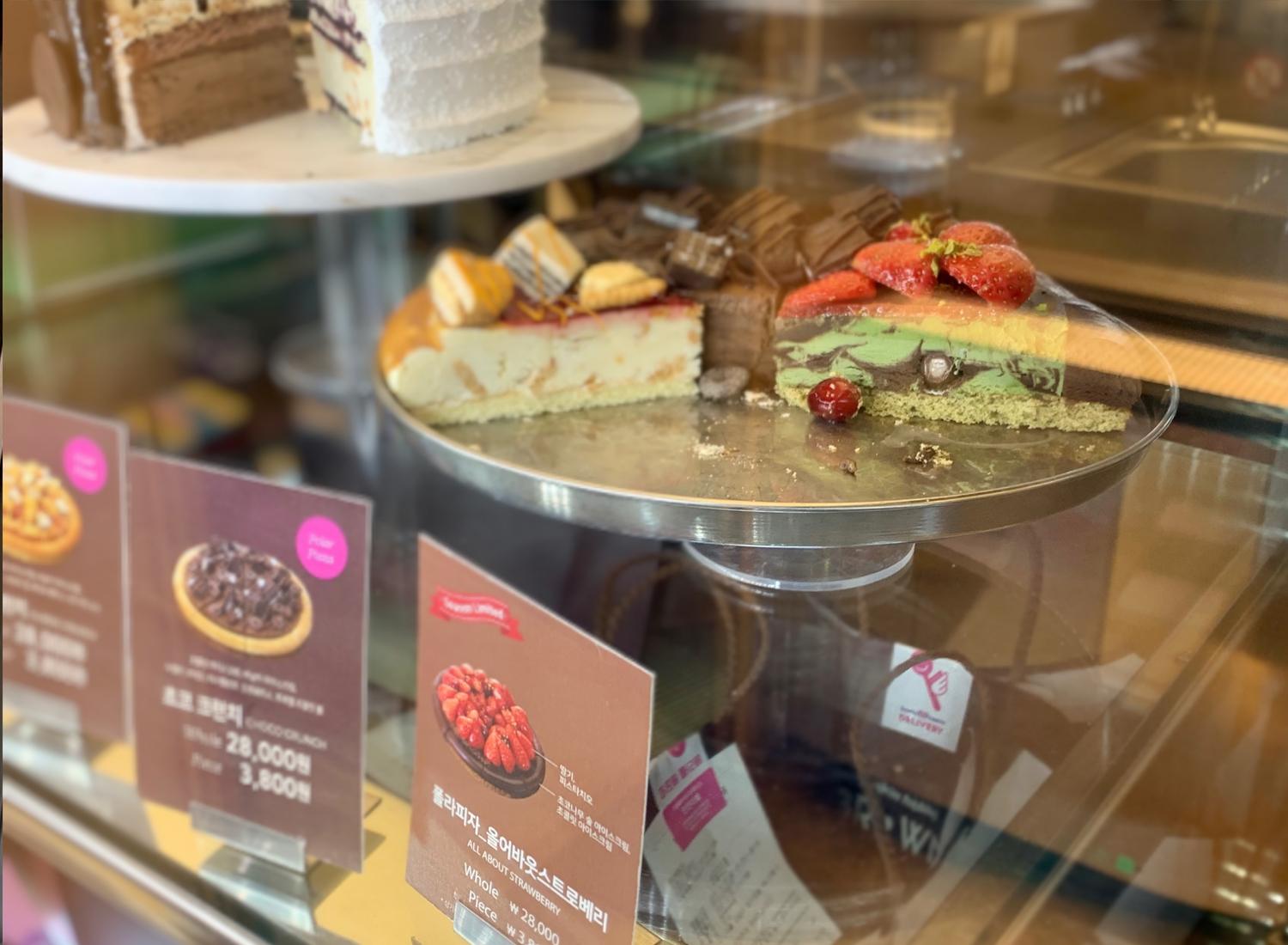 baskin robbins 韓国サーティーワンアイスクリーム　べスキンラビンス　べスキンラビンスブラウンチョンダム店　カロスキル　狎鴎亭　baskinrobbinsbrown 