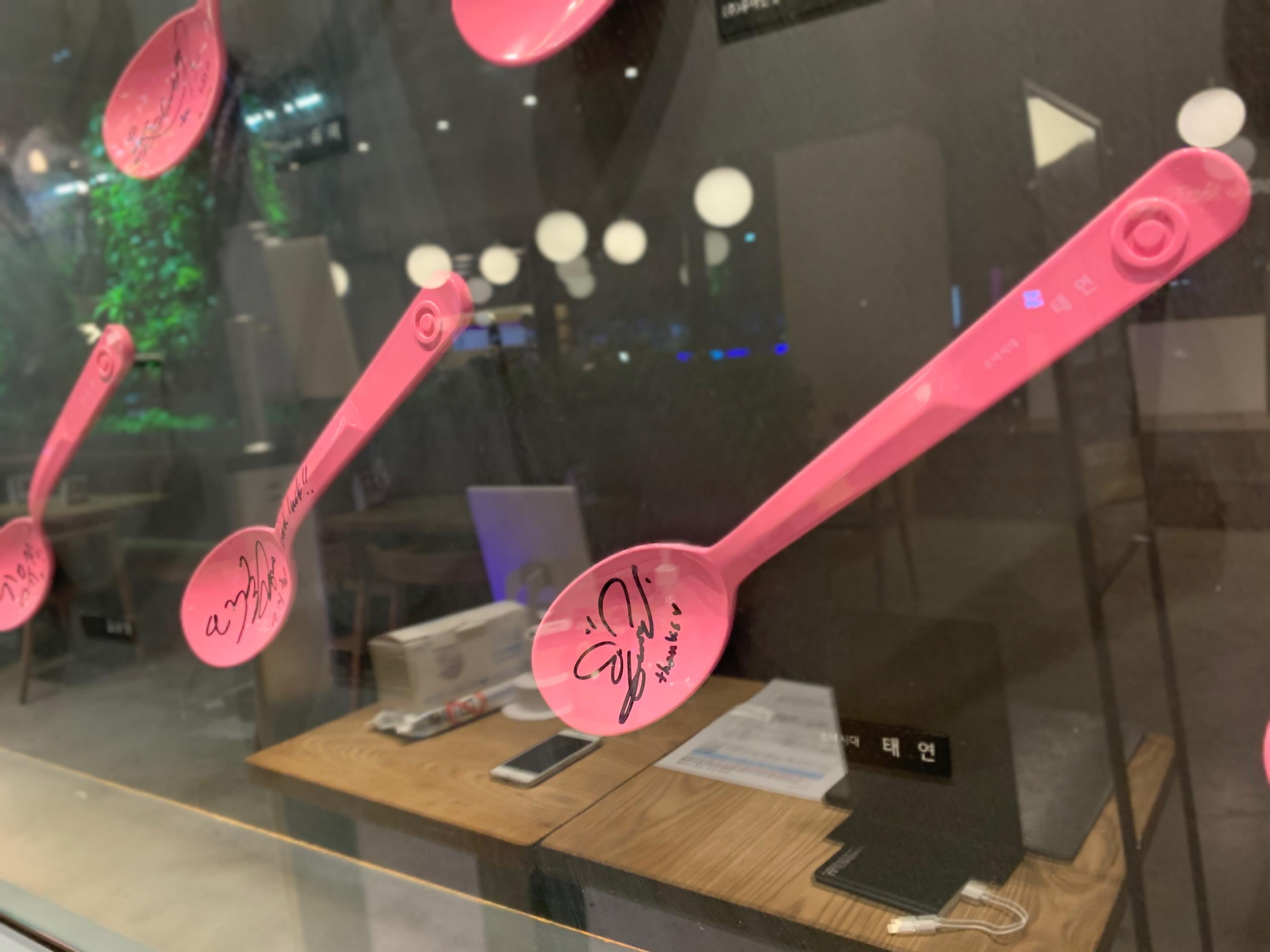 baskin robbins 韓国サーティーワンアイスクリーム　べスキンラビンス　べスキンラビンスブラウンチョンダム店　カロスキル　狎鴎亭　baskinrobbinsbrown 