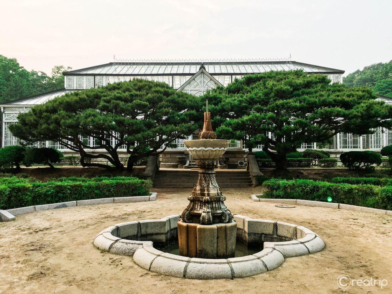korea, seoul, travel, bus, 143, hyehwa, insadong, changgyeonggung palace, gwangjang market, n seoul tower, namsan, myeongdong, express bus terminal, haebangchon, gyeongridan-gil, sinsa garosu-gil, line friends, hangang park