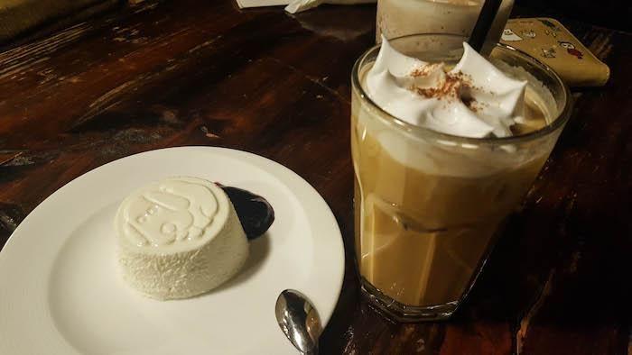 korea, seoul, travel, bus, 143, hyehwa, insadong, changgyeonggung palace, gwangjang market, n seoul tower, namsan, myeongdong, express bus terminal, haebangchon, gyeongridan-gil, sinsa garosu-gil, line friends, hangang park