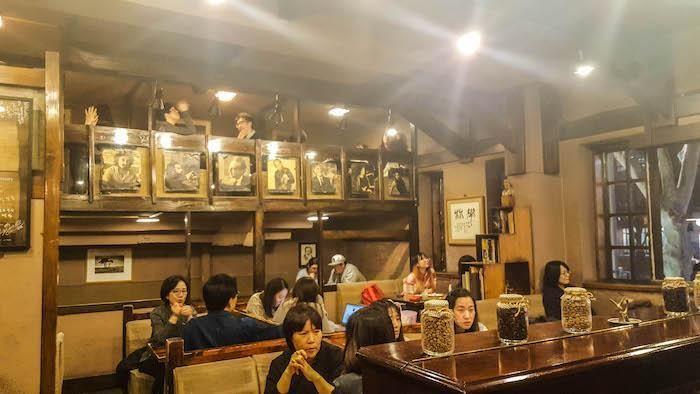 korea, seoul, travel, bus, 143, hyehwa, insadong, changgyeonggung palace, gwangjang market, n seoul tower, namsan, myeongdong, express bus terminal, haebangchon, gyeongridan-gil, sinsa garosu-gil, line friends, hangang park