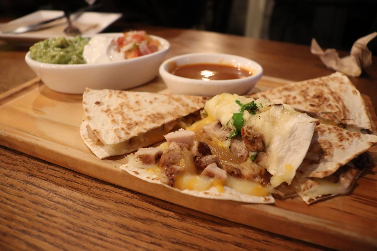 ใครบอกว่าอาหารเกาหลีเผ็ด? ลิสต์อาหารที่คนเกาหลีบอกว่า "ไม่เผ็ด"