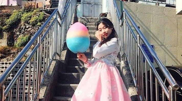 Hanbok and School Uniform Rental in Busan : Chulsoo and Younghee Rental
